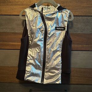 Nununu vest size 3-4